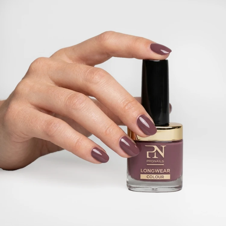 LW-425-Pompous-Plum-1.jpg