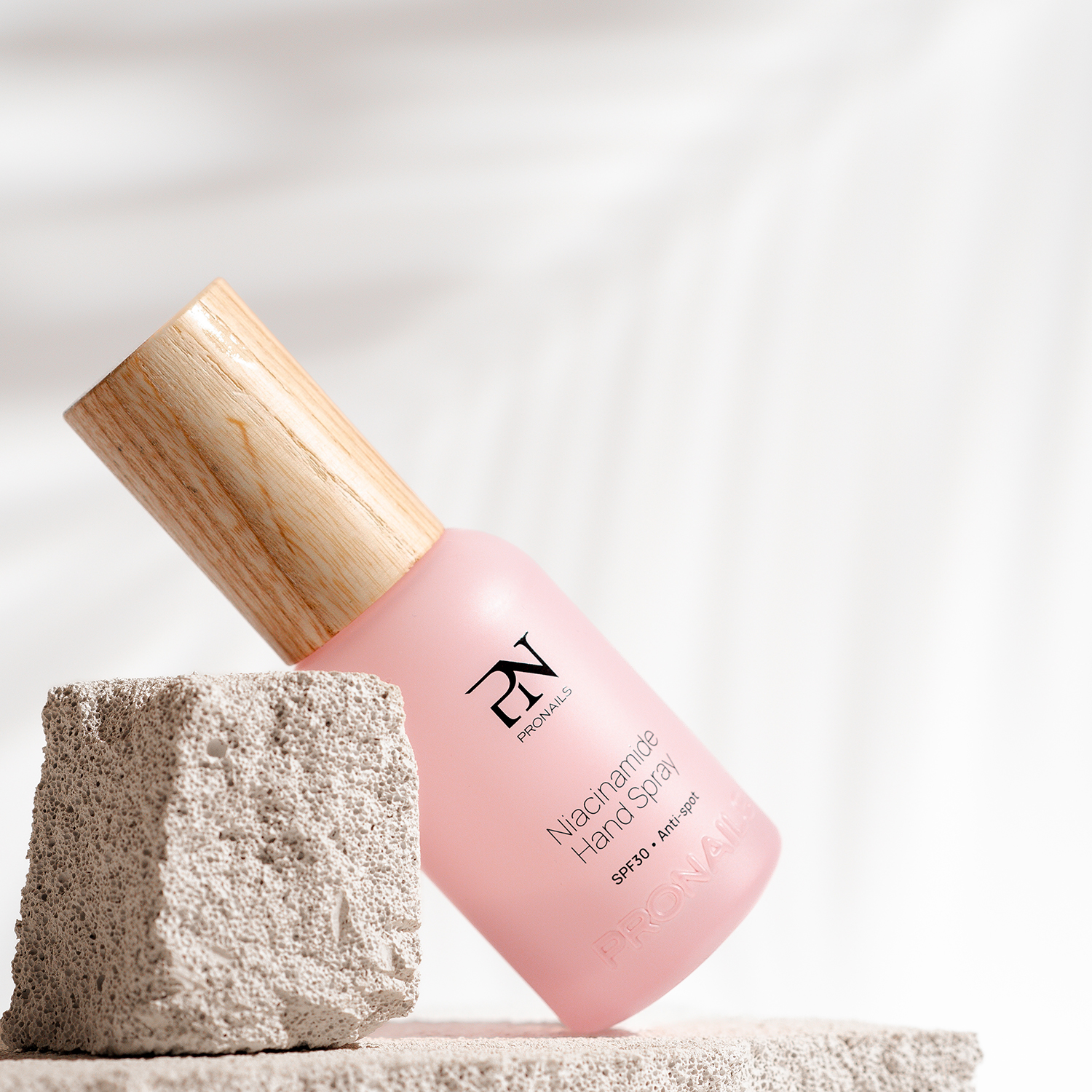 Niacinamide Hand Spray 40 ml (2).jpg